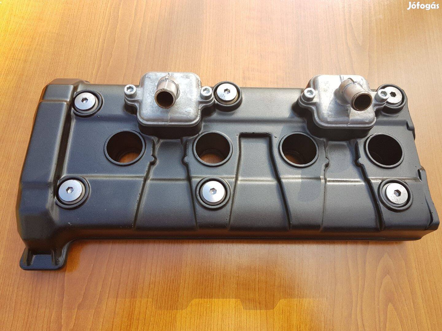Yamaha Xj6 Szelepfedél 10737