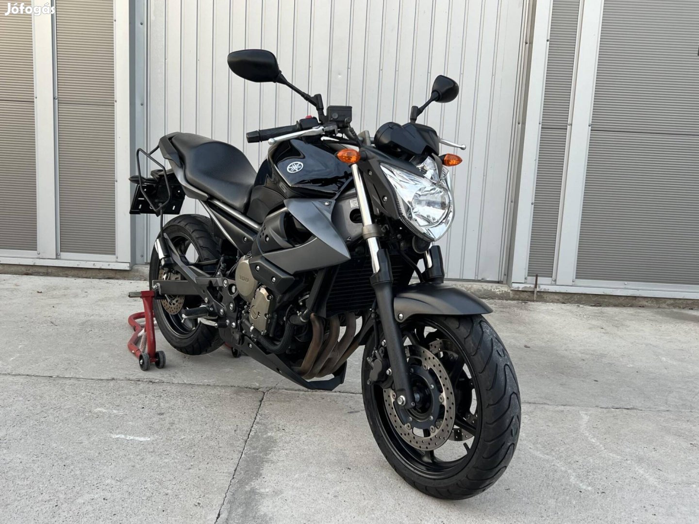 Yamaha Xj 6 N .