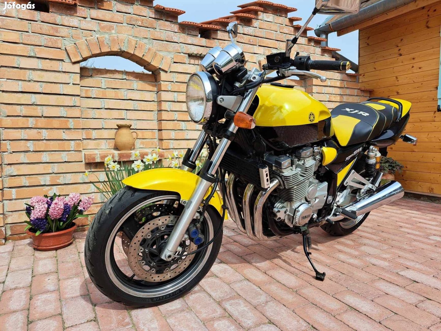 Yamaha Xjr1300 alkatrészek eladók