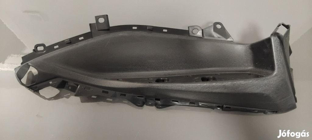 Yamaha Xmax 125 Jobb oldali lábtámasz