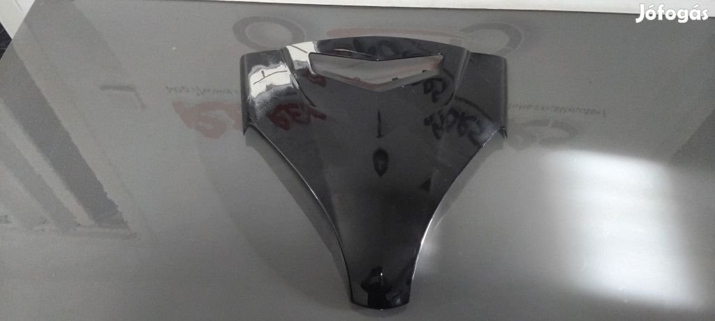 Yamaha Xmax 250 Első betét idom