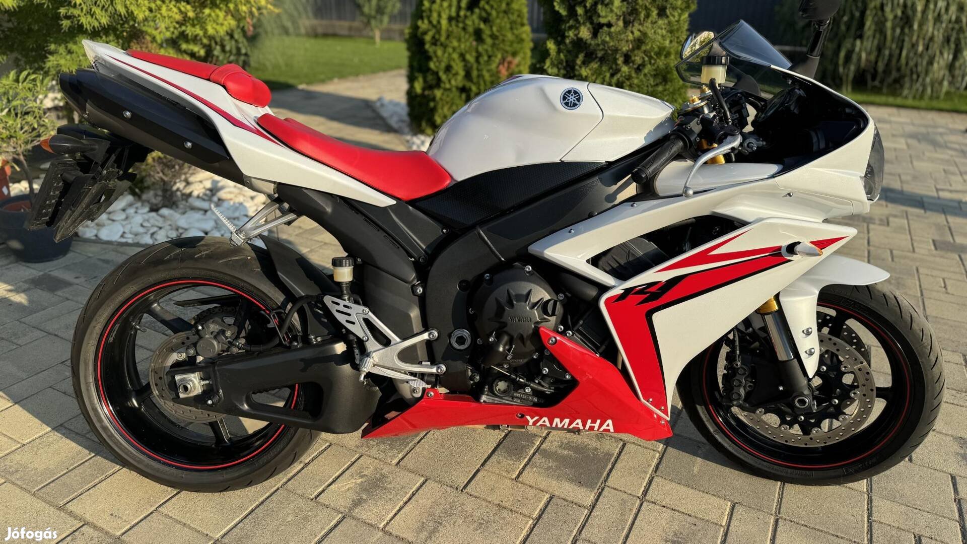 Yamaha Yzf R1 .