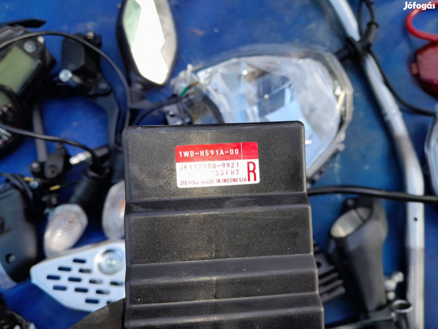 Yamaha Yzf R25 alkatrész benzin pumpa