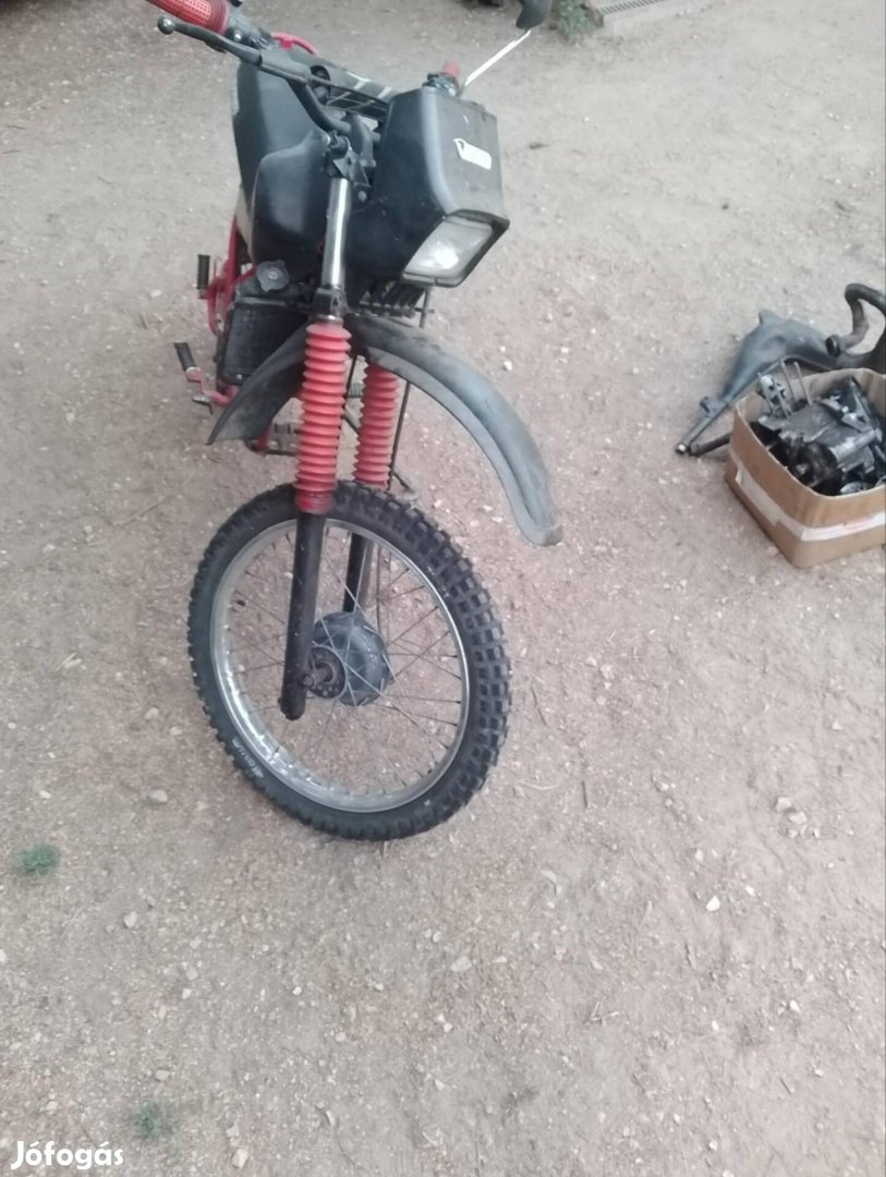 Yamaha dt 80 alkatrészek alkatrész 
