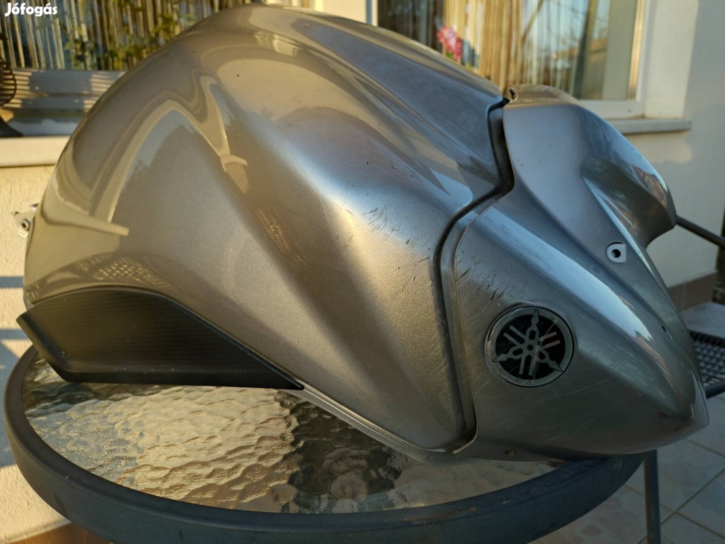 Yamaha fz1 üzemanyag tartály 