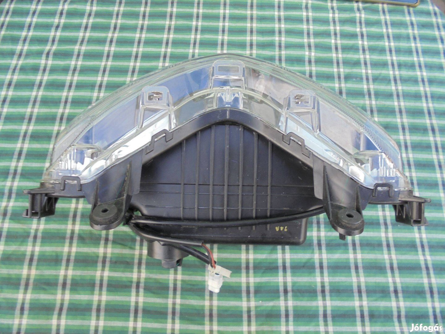 Yamaha gyári fényszóró ( Led) jó állapotban eladó