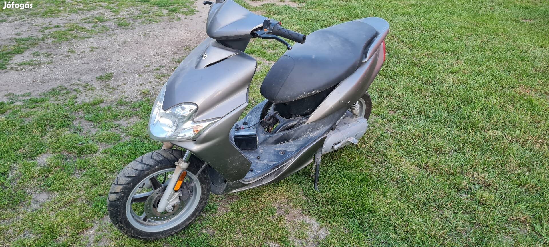 Yamaha jog r bontott alkatrészek