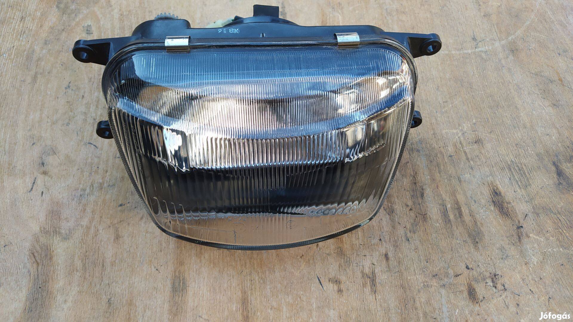 Yamaha majesty dx 250 első lámpa