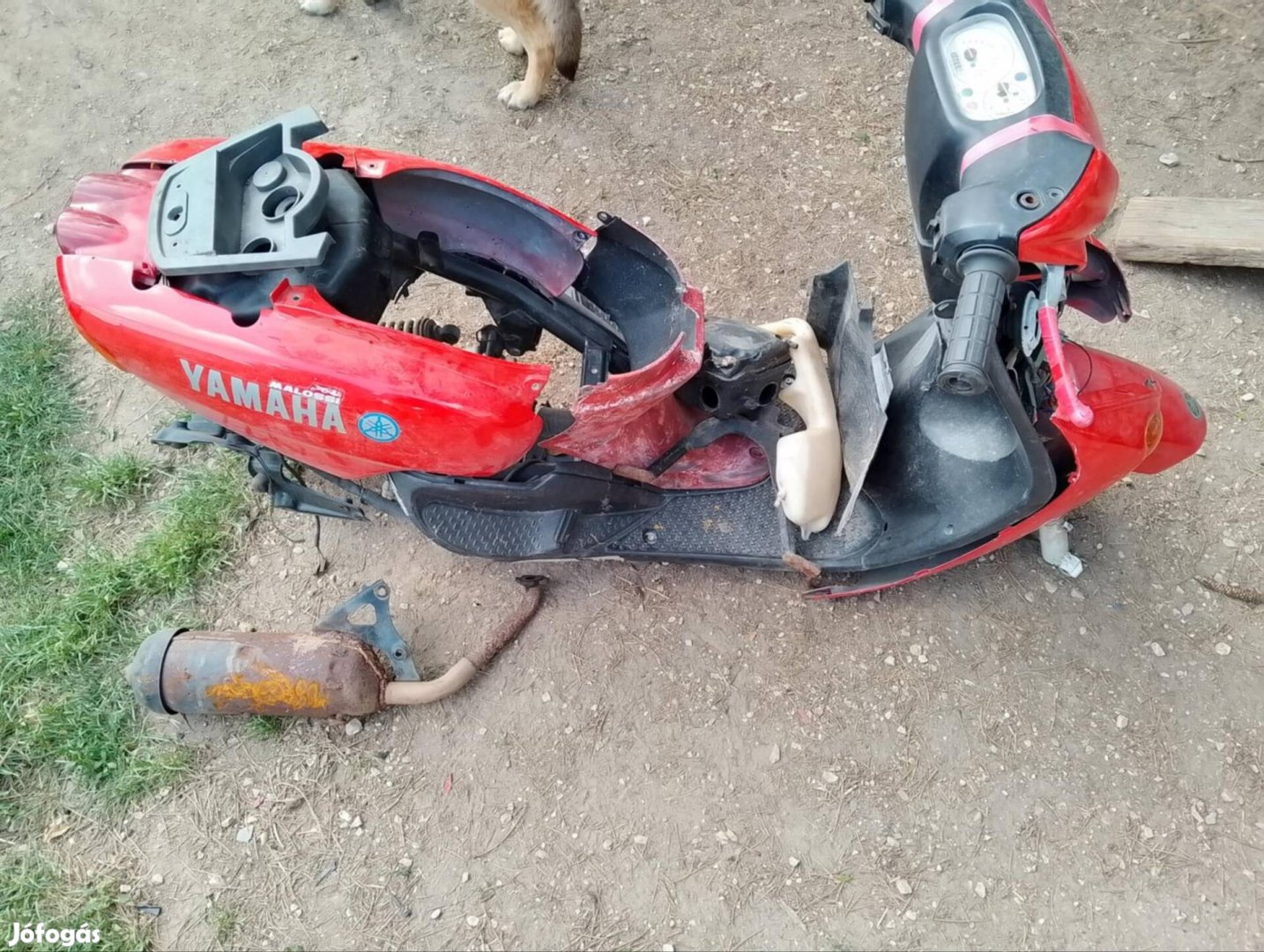 Yamaha neos alkatrészek alkatrész bontás 