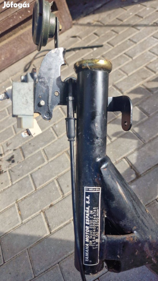 Yamaha neos váz