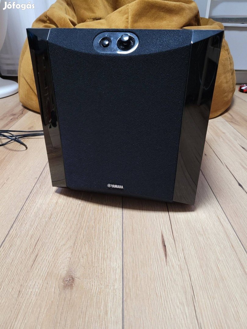 Yamaha ns-sw200 mélynyomó