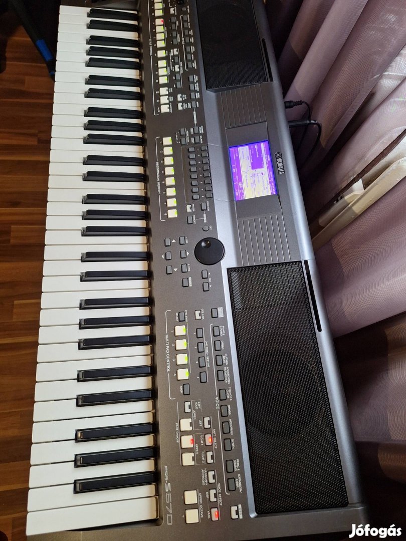 Yamaha psr s 670 szép állapotban