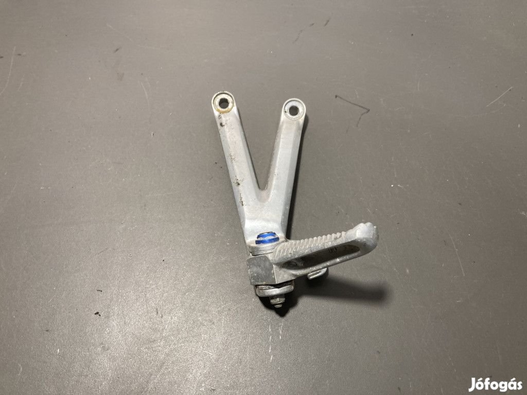 Yamaha r6 1999-2002 bal hátsó lábtartó konzol