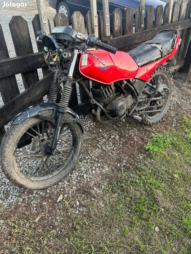 Yamaha rd80 alkatrésznek