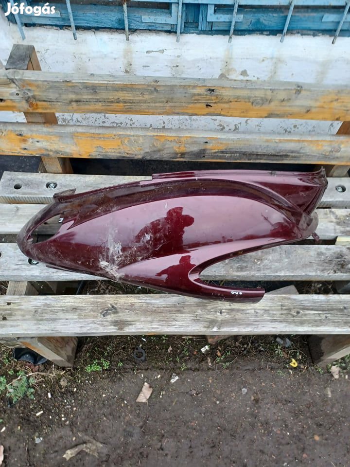 Yamaha teos ülés alatti idom