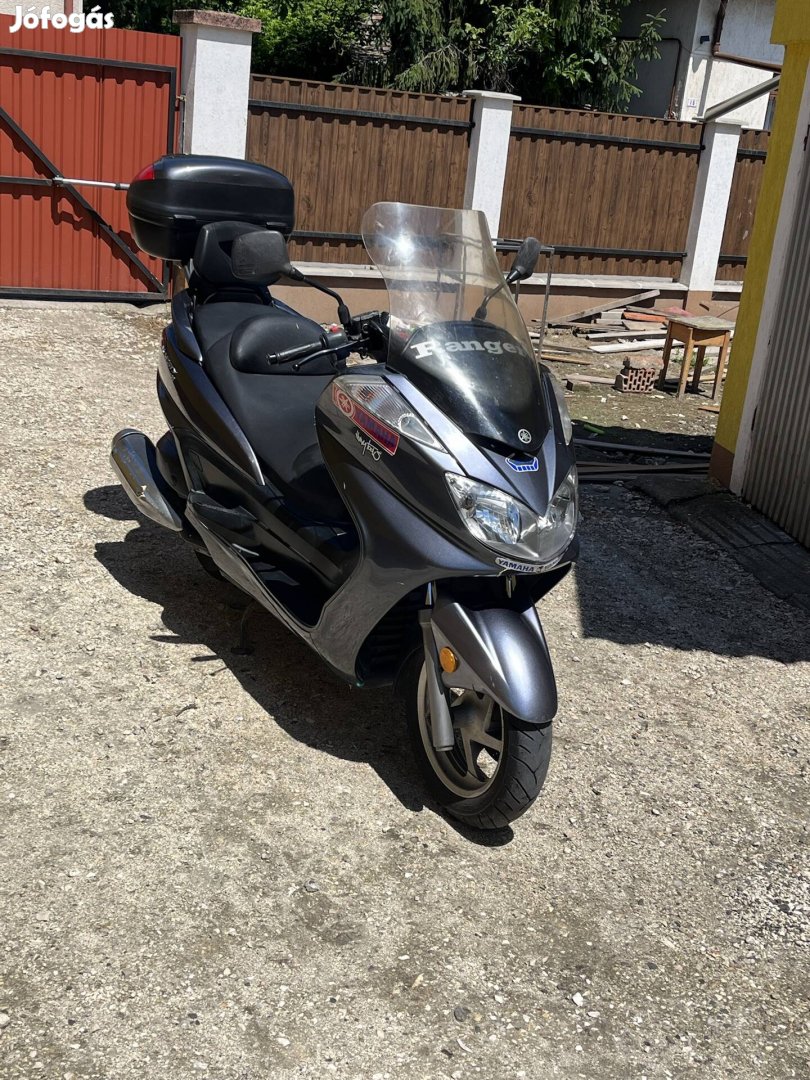 Yamaha yp majesty 400