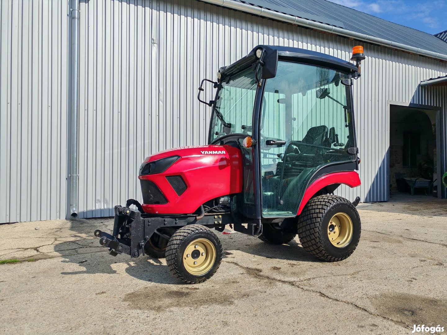 Yanmar 221 kommunális traktor John deere kubota 