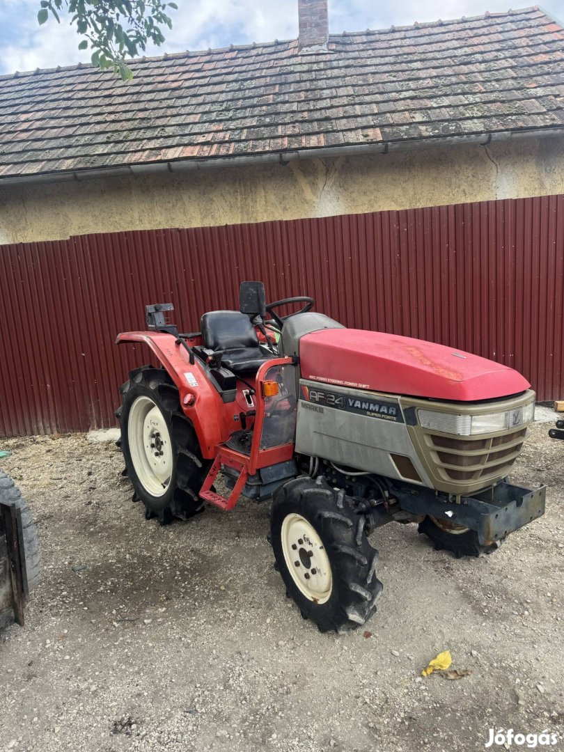 Yanmar AF24 4x4 irányváltos szervos japan traktor 