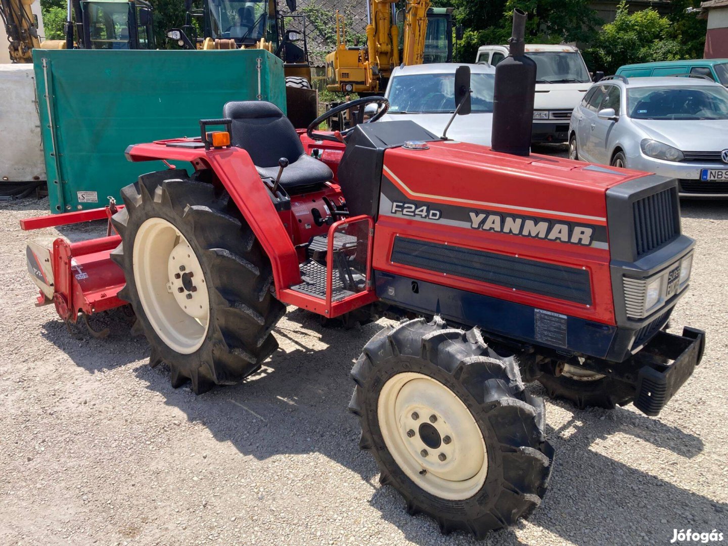 Yanmar F24D 24 lóerős összkerekes Japán kistraktor talajmaróval eladó