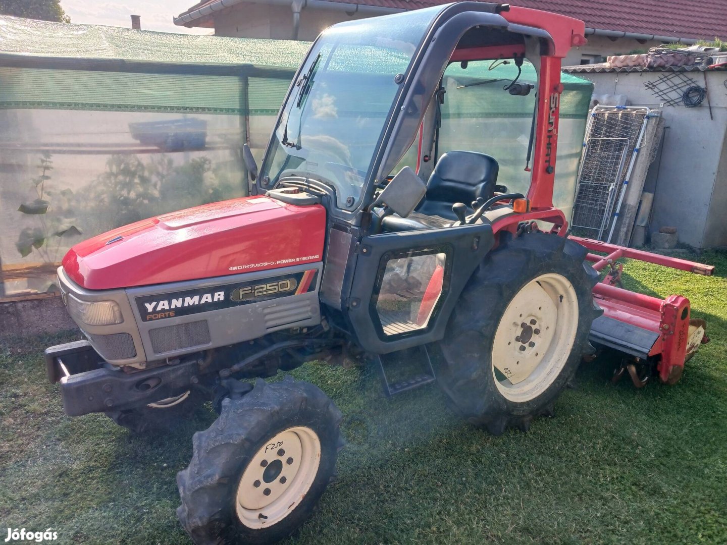 Yanmar F 250 Japán kistraktor eladó. 