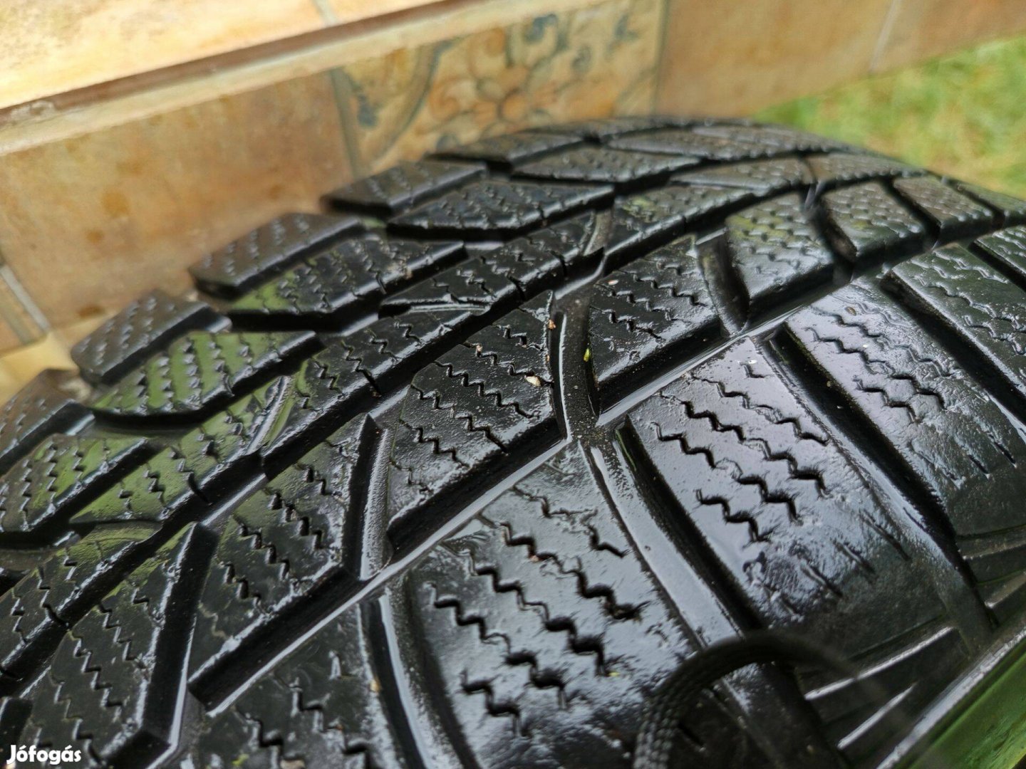 Yaris téligumi felnivel garnitúra