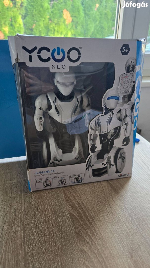 Ycoo Neo Junior 1.0 robot