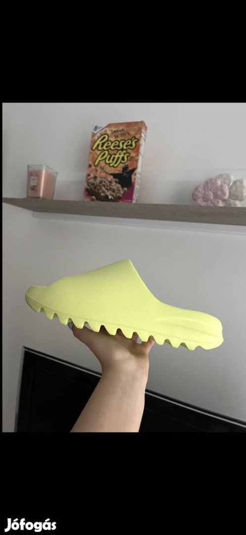 Yeezy slide Green Glow