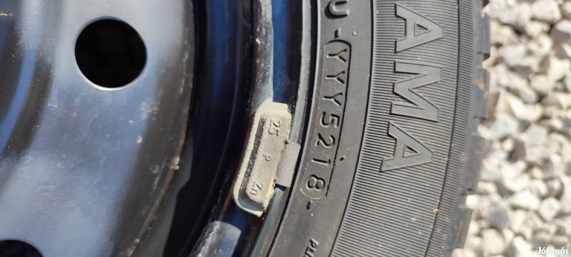 Yokohama 175/65 R15 téligumi 