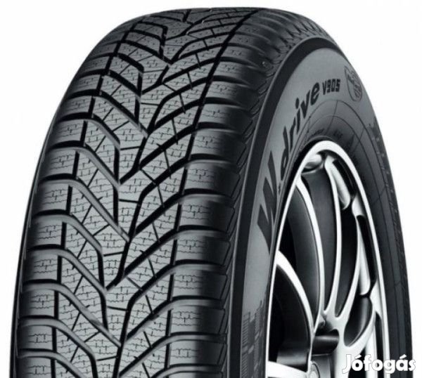 Yokohama 195/80R15 96T BluEarth Winter V905 téli gumi