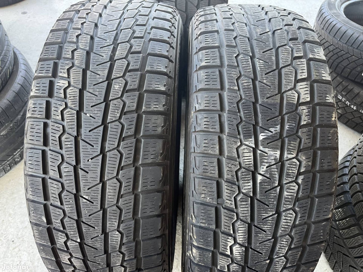 Yokohama 225/55R18 téligumi 2db 