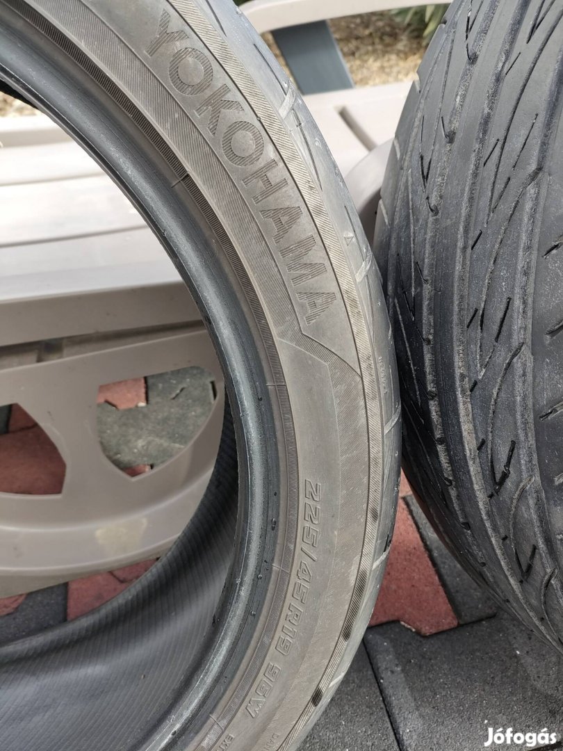 Yokohama Advan Fleva nyári gumi szett 