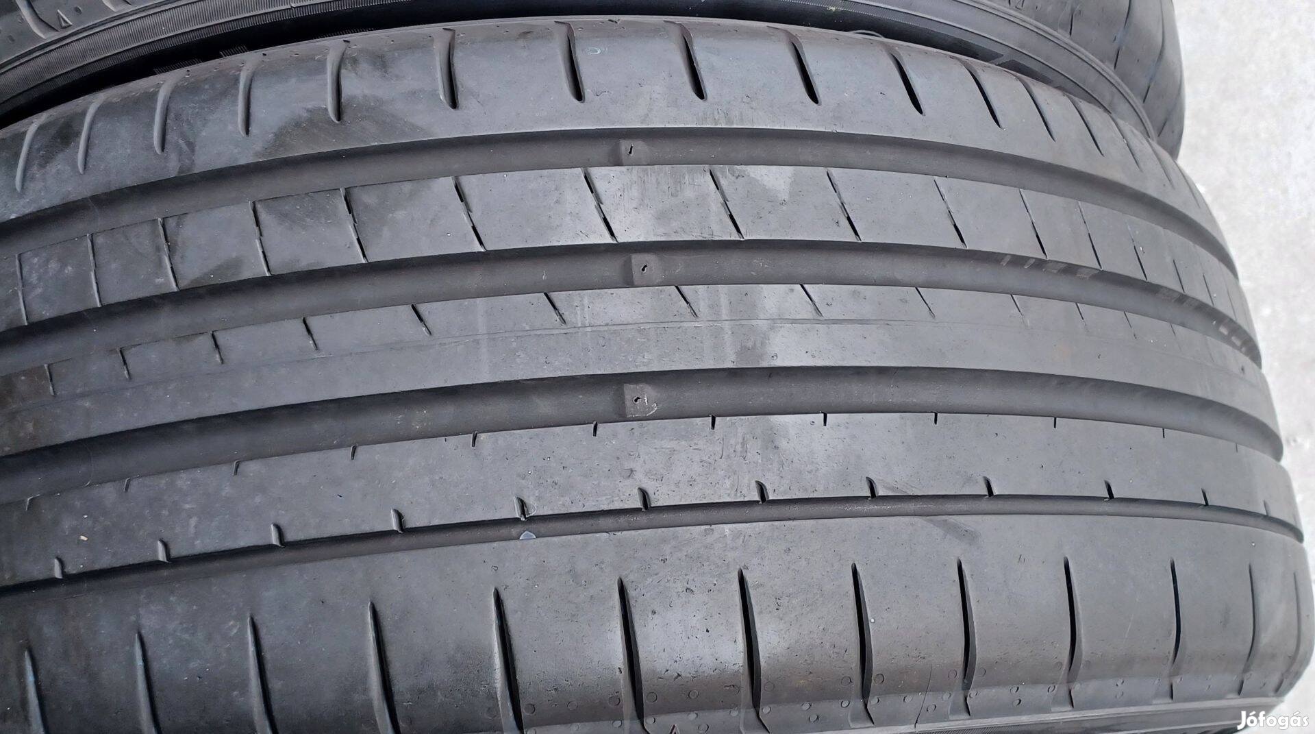 Yokohama Advan Sport V107 235/50 R19 nyári gumik 4db