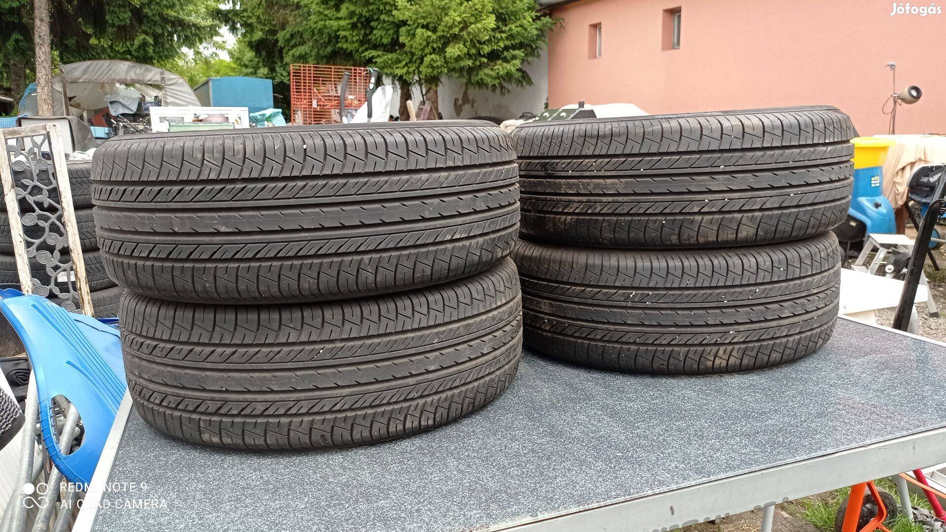 Yokohama Bluearth E70 autó gumi garnitúra 225/55 R18