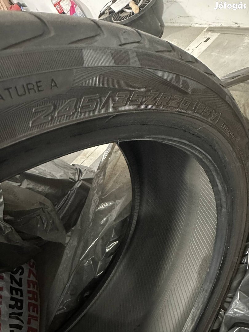 Yokohama Sport Advan 245/35 ZR20
