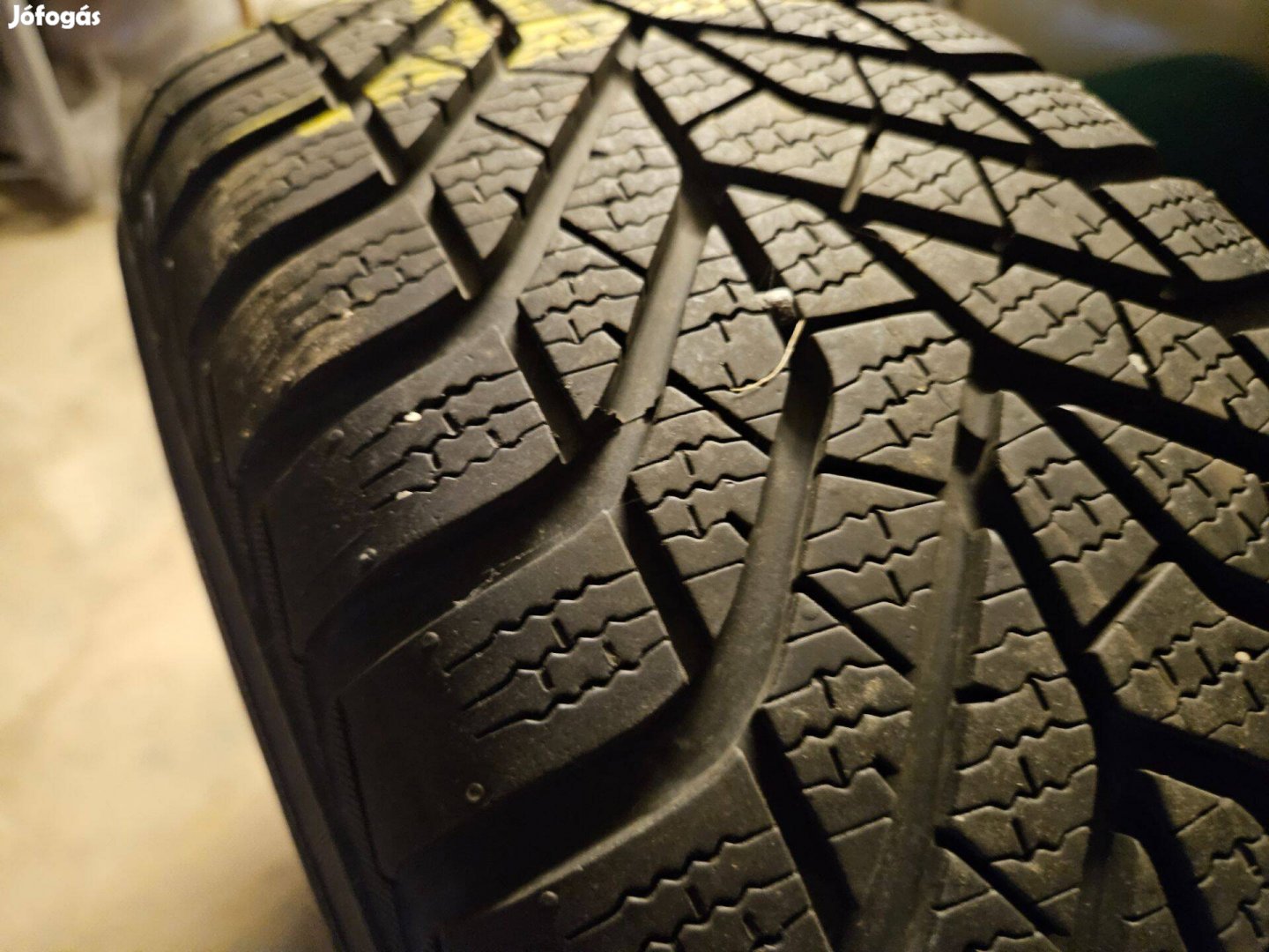 Yokohama Téli Gumiabroncsszett 215/60 R16