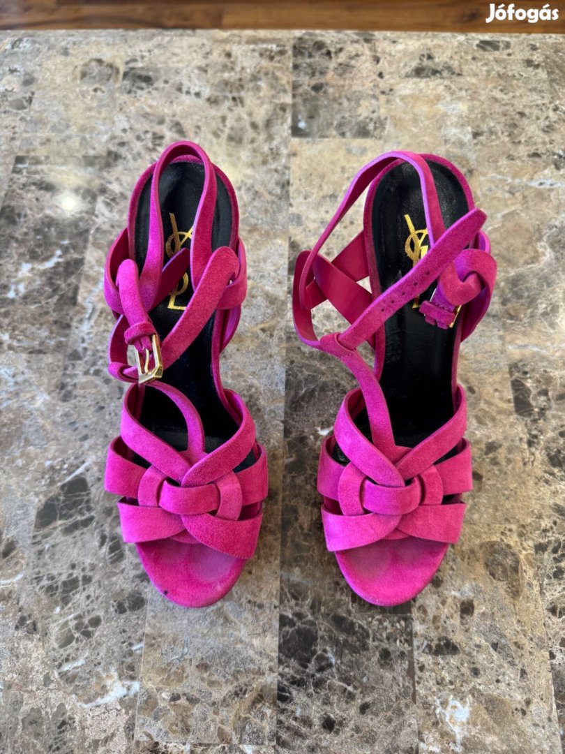 Yves Saint Laurent magassarkú cipők