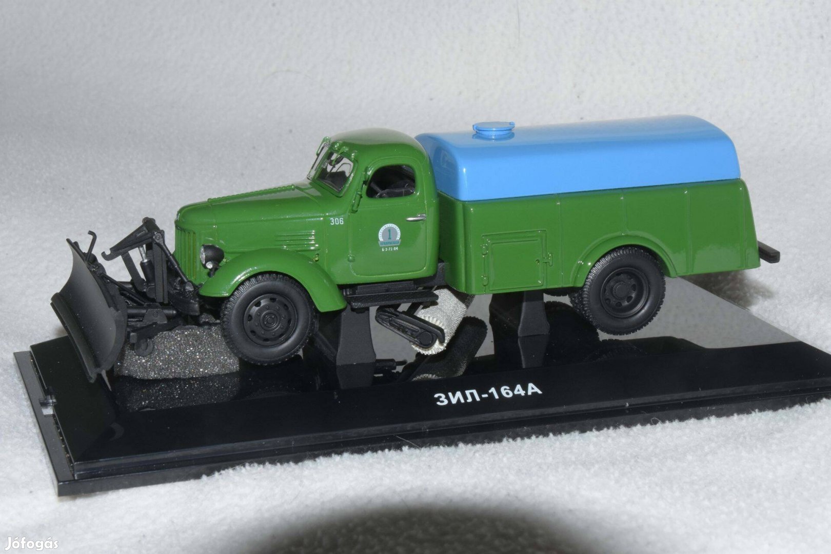 ZIL-164A PM-10 hókotró, hóeltakarító teherautó modell (1:43)