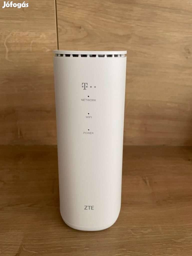 ZTE MF289D nagysebességű 4G / 4G+ LTE Cat12/13 Sim kártyás WIFI router