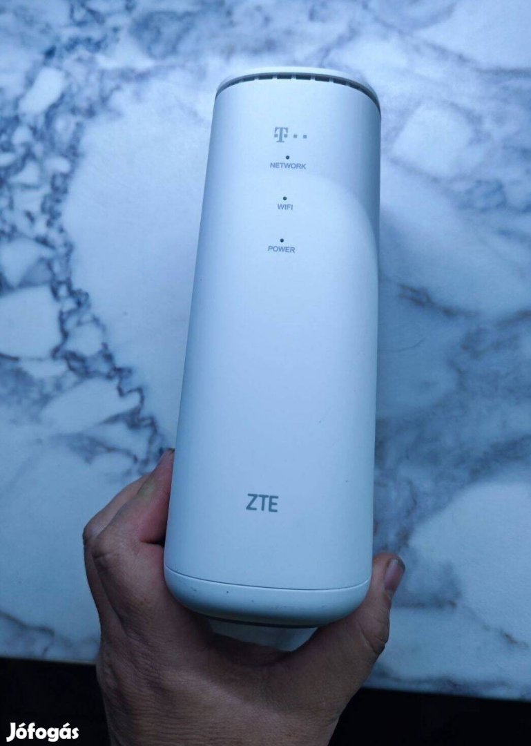 ZTE MF289F Wireless Dual-Band Gigabit LTE Router