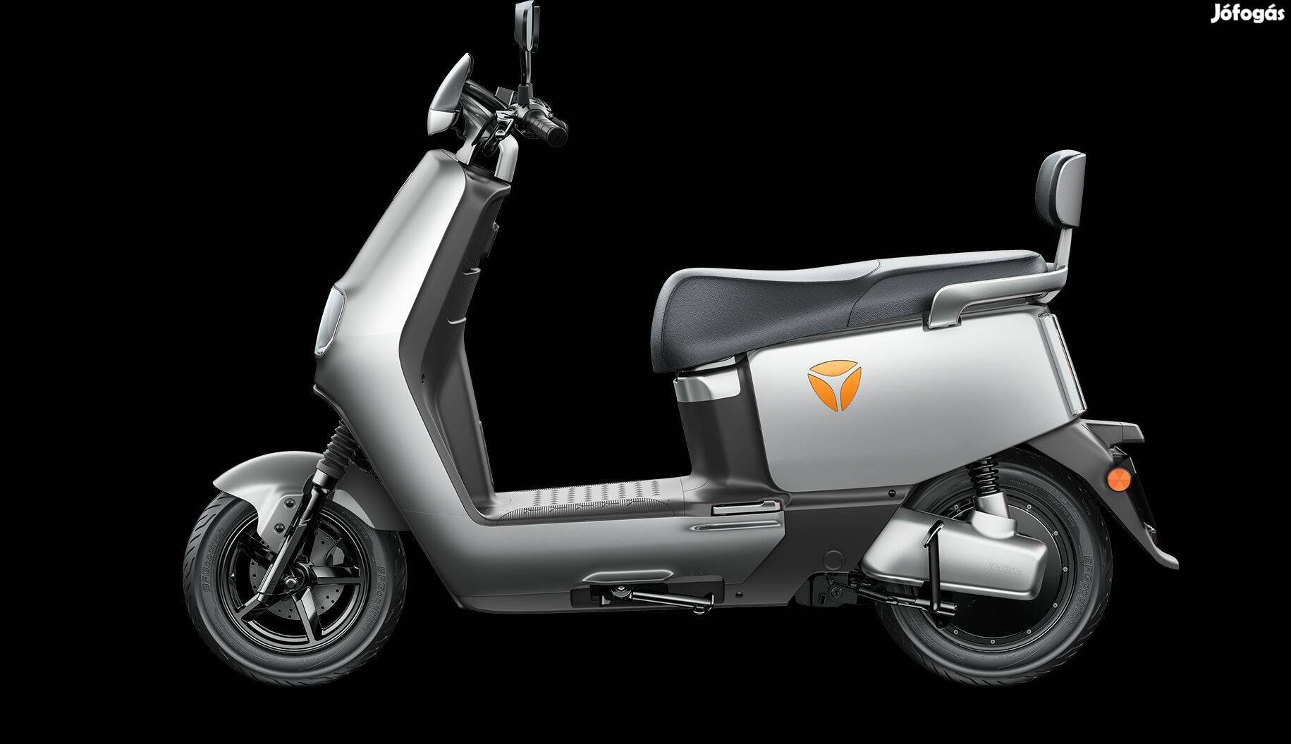ZT-33A-B-C E8 Ztech Elektromos Robogó 2300W-3000W 72V 23-38Ah