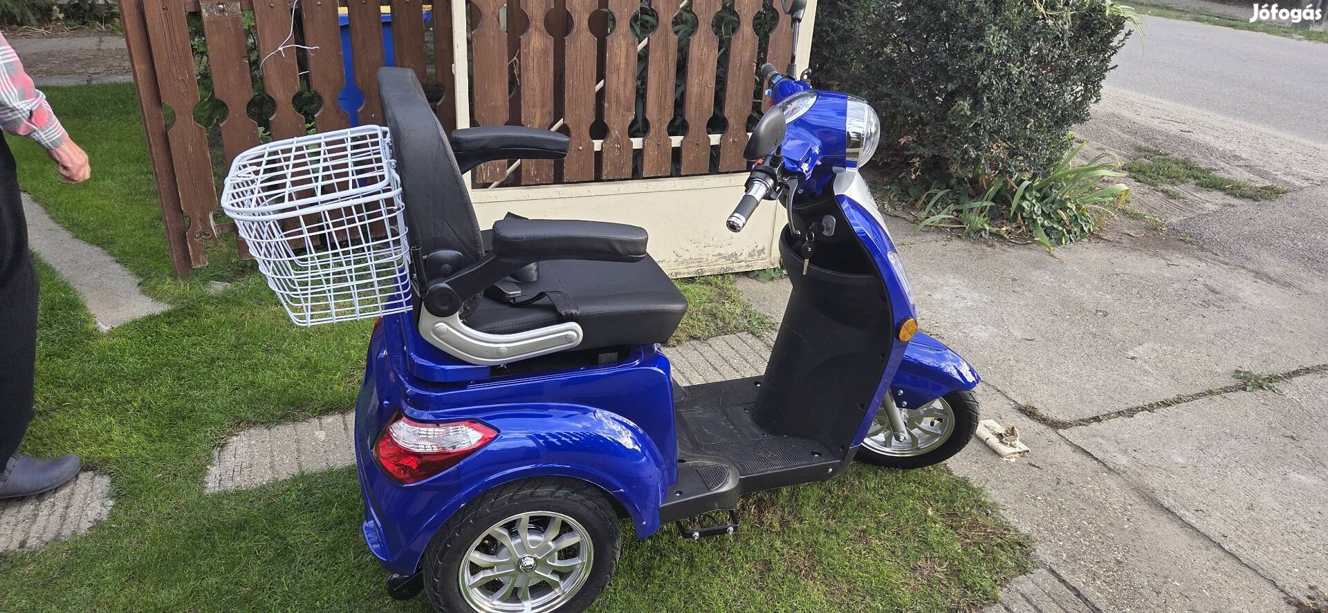 Z-Tech elektromos háromkerekű robogó 