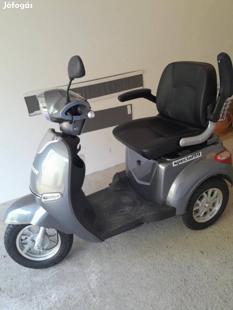 Z-tech háromkerekű elektromos robogó