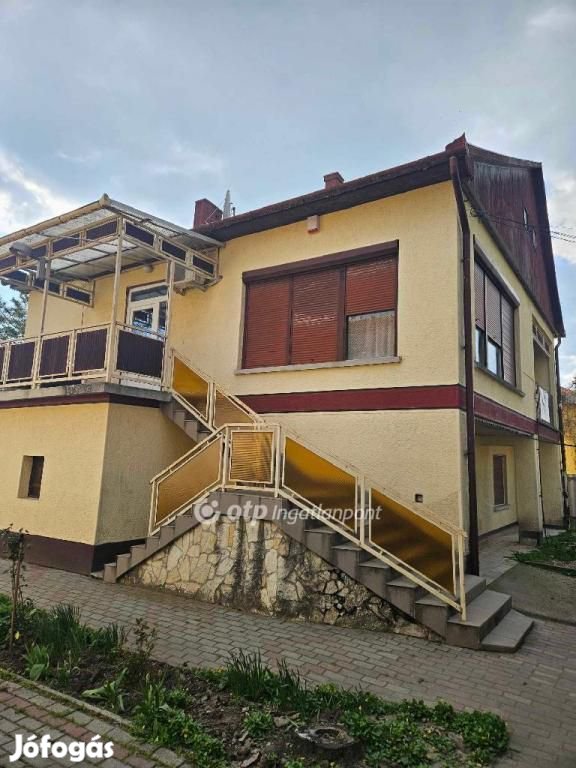 Zagyvarékasi 180 nm-es ház eladó