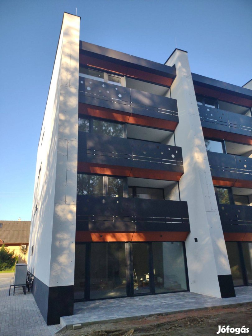 Zalakaros városban épülő 15 lakásos társasház várja első tulajdonosait