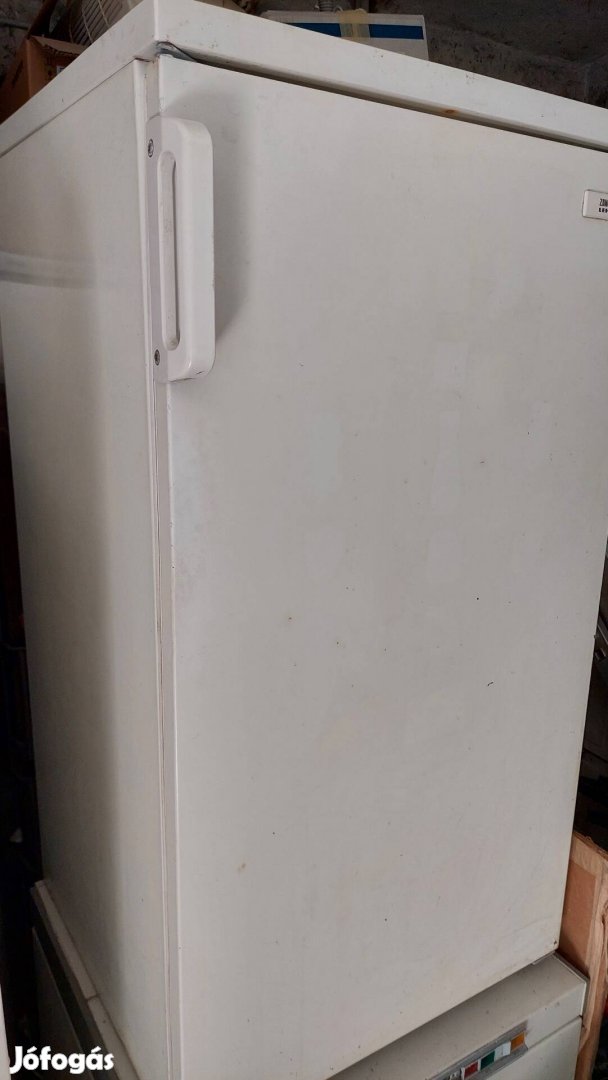 Zanussi 105 cm magas hűtő