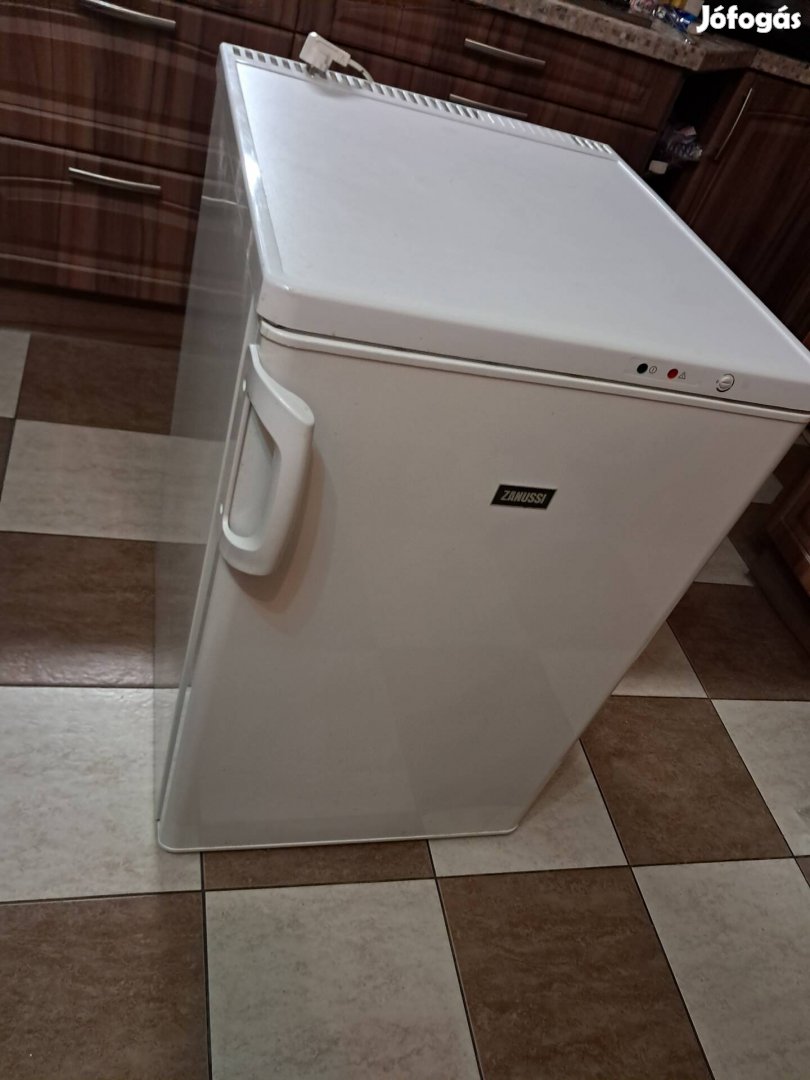 Zanussi 110literes  fagyasztó szekrény , hűtőszekrény 