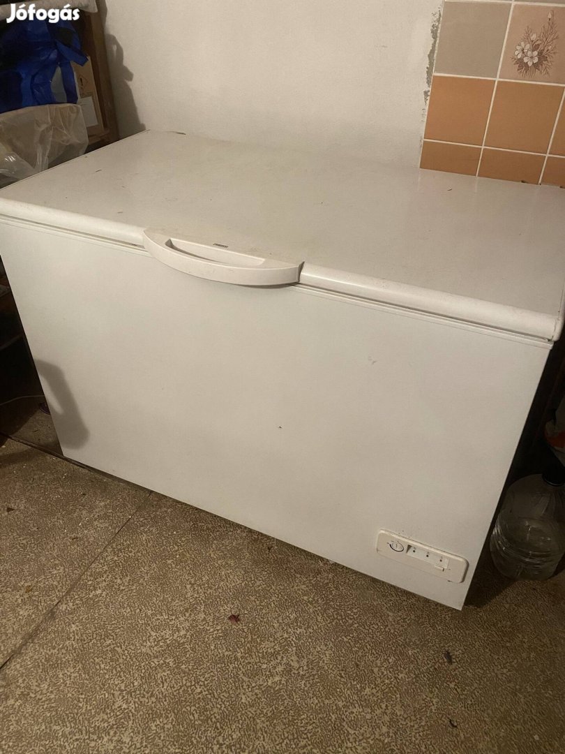 Zanussi 260 literes fagyasztóláda