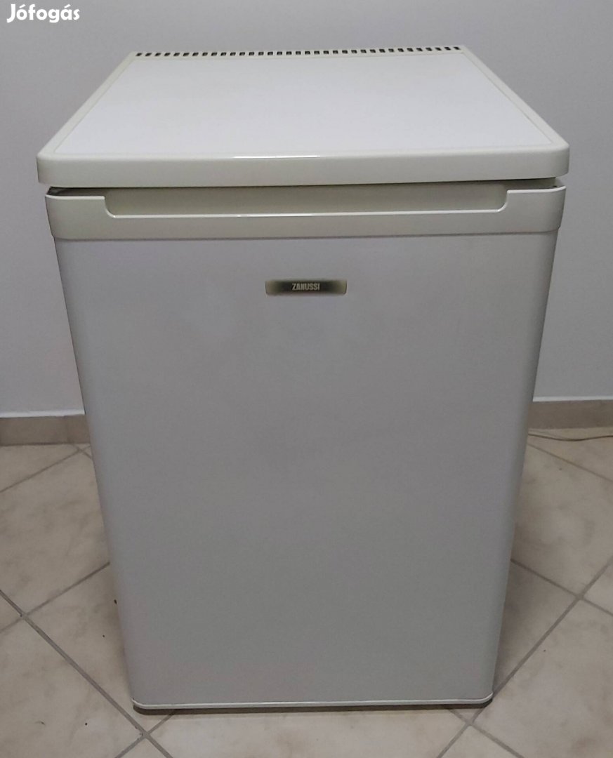 Zanussi 85cm magas hűtőszekrény eladó 