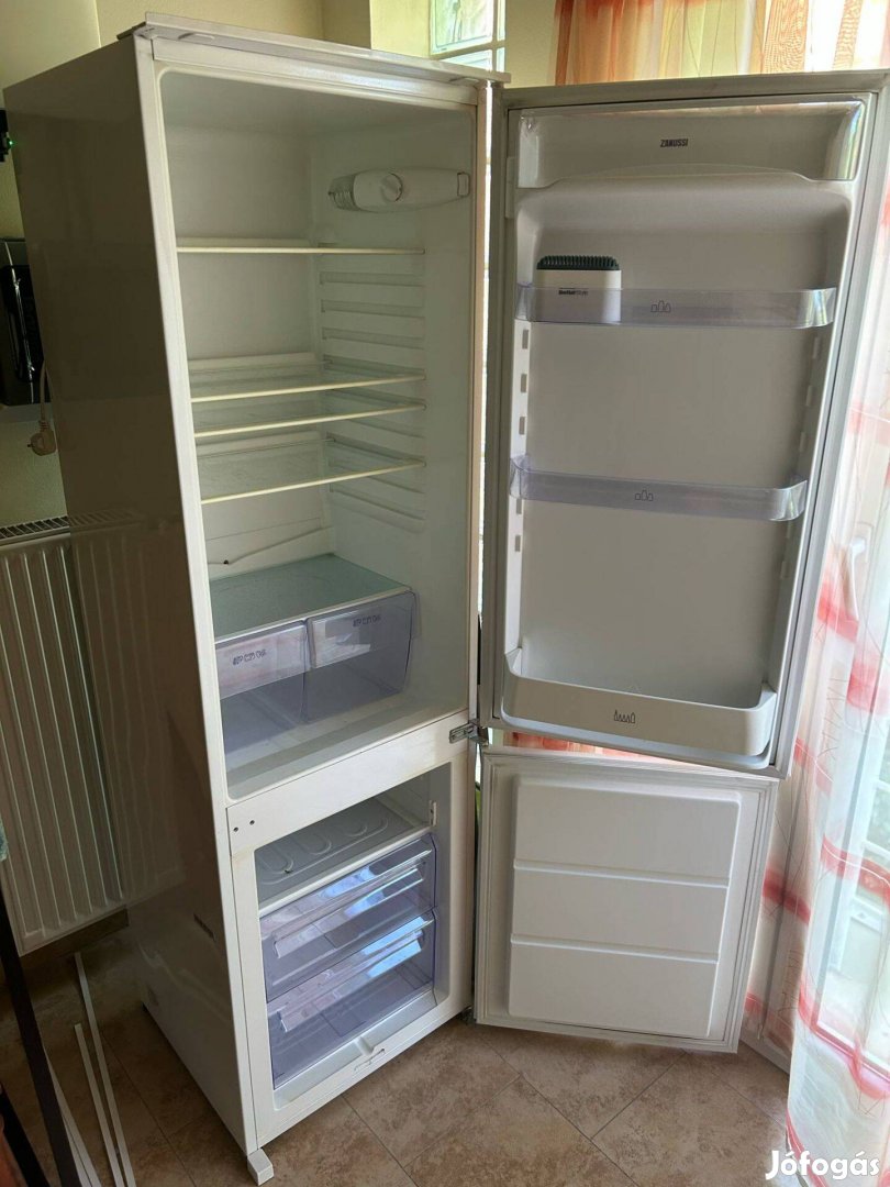 Zanussi Hűtő és fagyasztószekrény