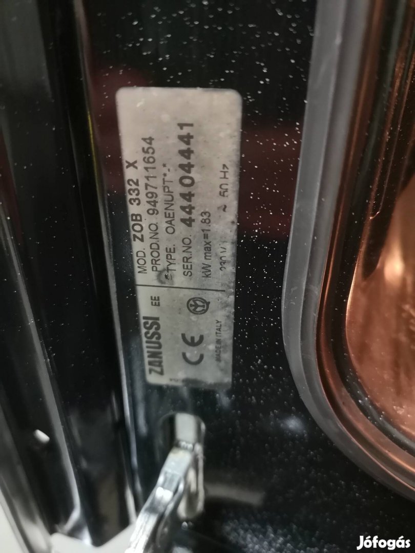 Zanussi ZOB 332 X beépíthető sütő